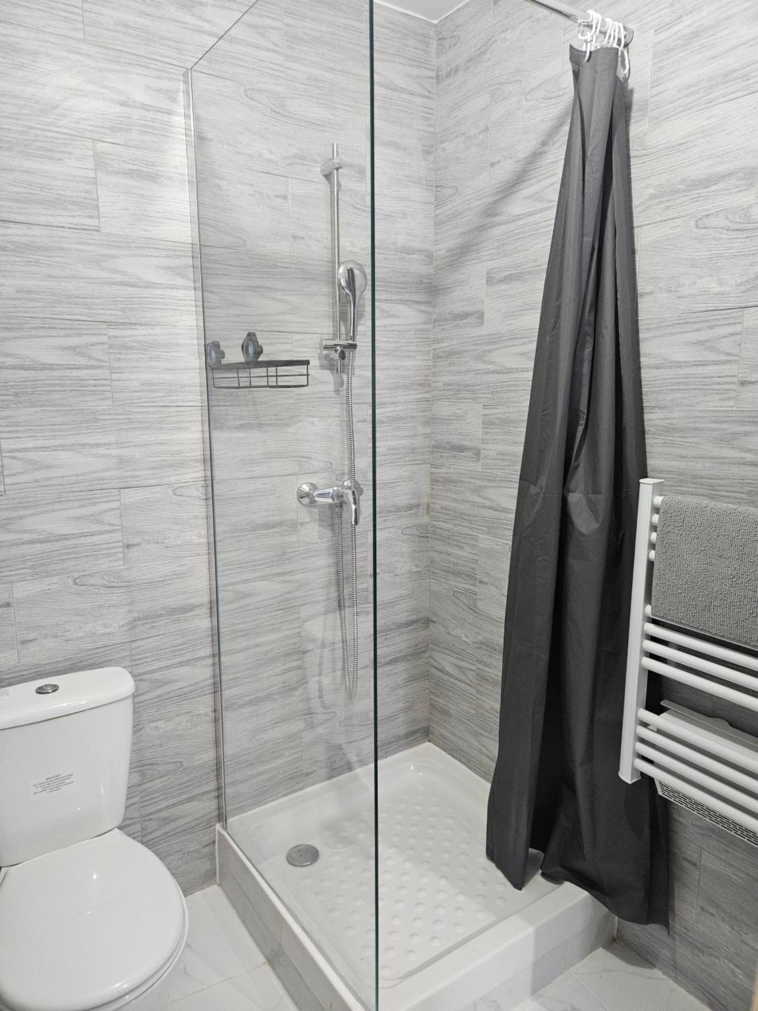 T2 Moderne, Calme Et Entierement Renove. Διαμέρισμα Μπεζιέ Εξωτερικό φωτογραφία